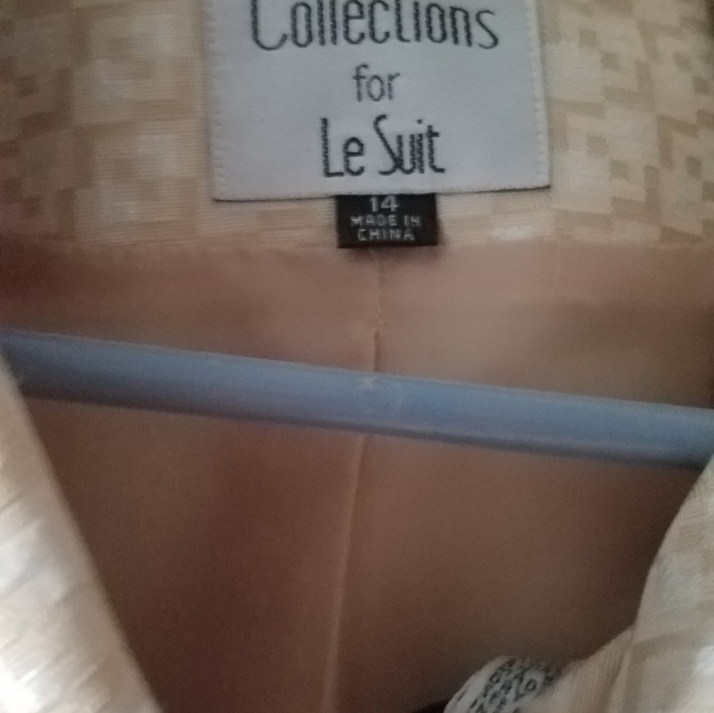 Le Suit ladies Jacket/Skirt 2 piece suit